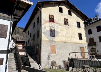 Edificio all\'aperto - Appartamento Via Piave
11, Santo Stefano di Cadore - foto 2
