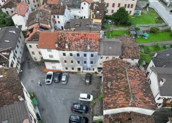 Edificio all\'aperto - Semi-detached house Via Fortogna
 
43, Longarone - photo 37