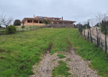 Foto 16 - Trilocale VIA MONTARONI
 
4, Rignano Flaminio - foto 16