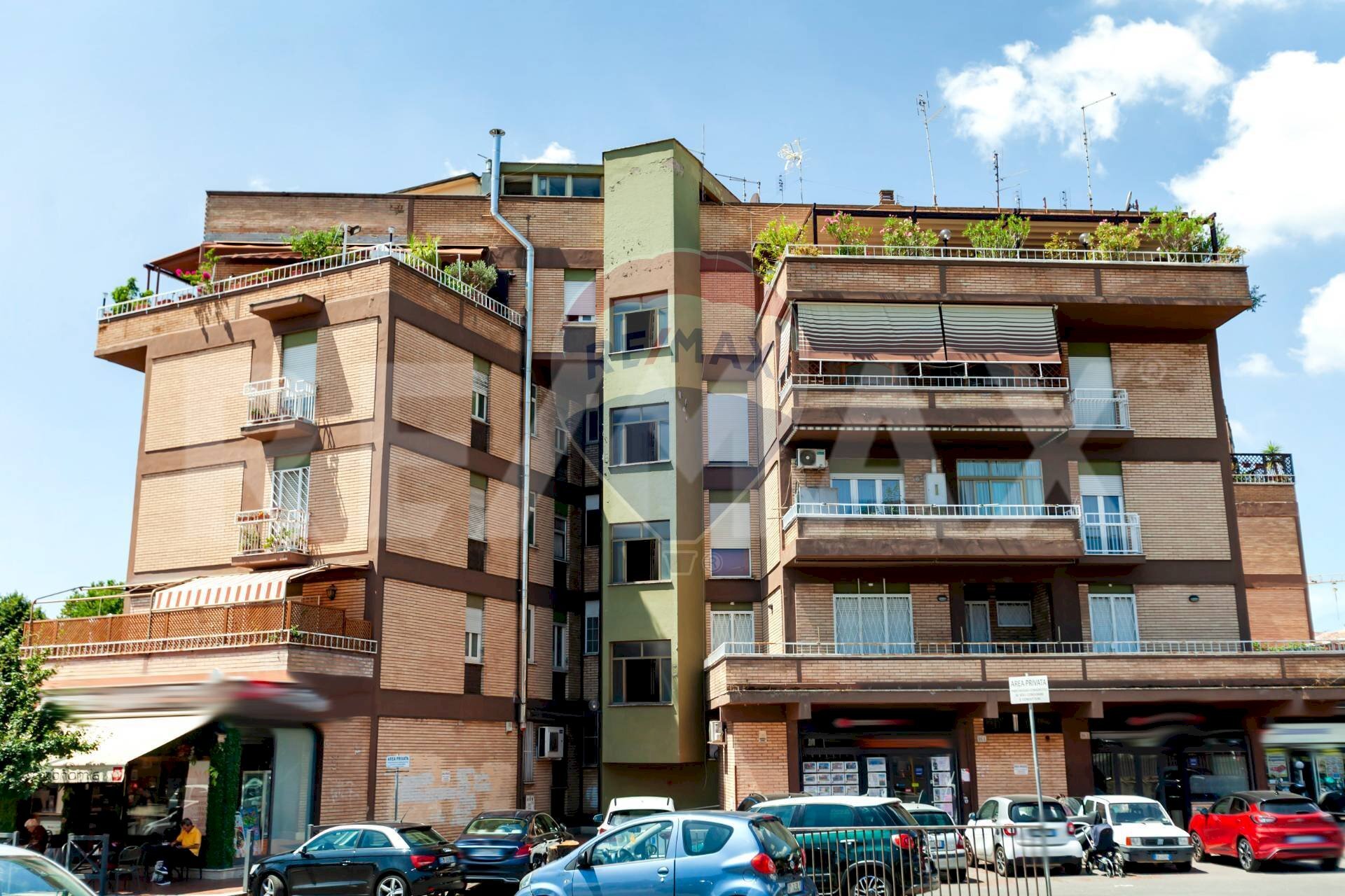 Edificio all\'aperto - Apartment via casetta mattei
 
167, Roma - photo 1