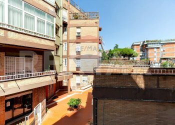 Edificio all\'aperto - Apartment via casetta mattei
 
167, Roma - photo 16