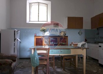 Sala da pranzo - Independent house Sangrina
 
127, Ateleta - photo 16