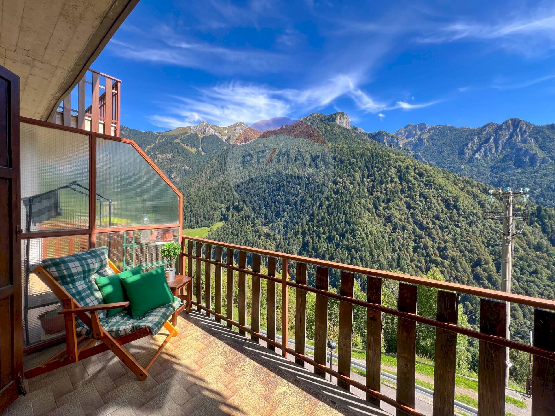 Balcone - Trilocale via Sparavera
 
1, Mezzoldo - foto 1