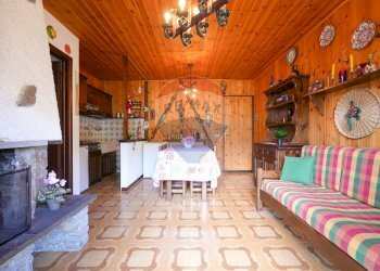 Sala da pranzo - Trilocale via Sparavera
 
1, Mezzoldo - foto 3