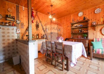 Sala da pranzo - Trilocale via Sparavera
 
1, Mezzoldo - foto 12