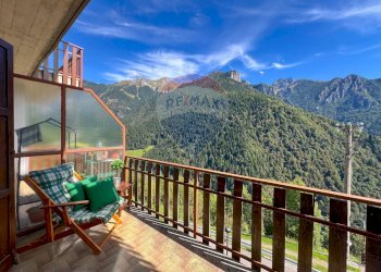 Balcone - Trilocale via Sparavera
 
1, Mezzoldo - foto 1