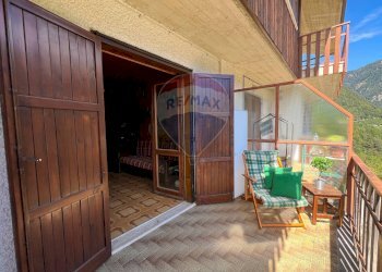 Balcone - Trilocale via Sparavera
 
1, Mezzoldo - foto 15