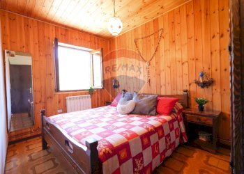 Camera / camera da letto - Trilocale via Sparavera
 
1, Mezzoldo - foto 25