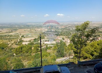 Edificio all\'aperto - Appartamento C/so Kennedy
 
198, Chiaramonte Gulfi - foto 3