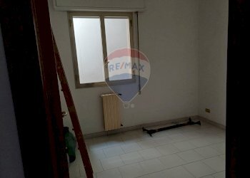 Stanza vuota - Appartamento C/so Kennedy
 
198, Chiaramonte Gulfi - foto 14