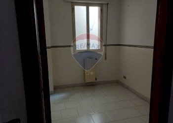 Stanza vuota - Appartamento C/so Kennedy
 
198, Chiaramonte Gulfi - foto 17