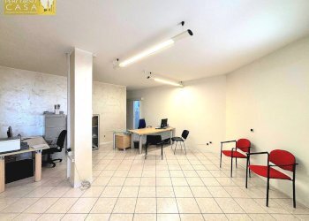 Foto 1 - Ufficio Viale Duca degli Abruzzi, Montorio al Vomano - foto 1