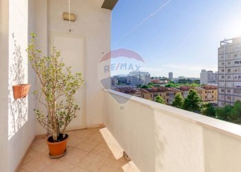 Balcone - Quadrilocale Via Lago Di Monticchio
 
G/6, Taranto - foto 9