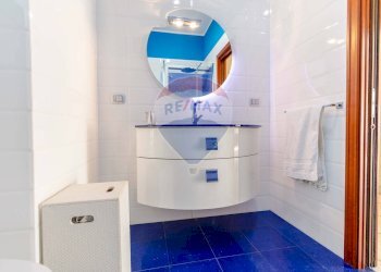 Bagno - Quadrilocale Via Lago Di Monticchio
 
G/6, Taranto - foto 14