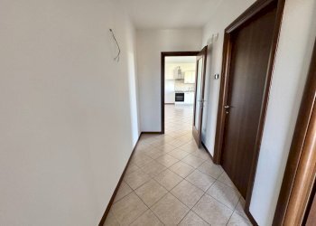 Foto 16 - Trilocale Via Giuseppe Verdi
 
19, Borgo Veneto - foto 16