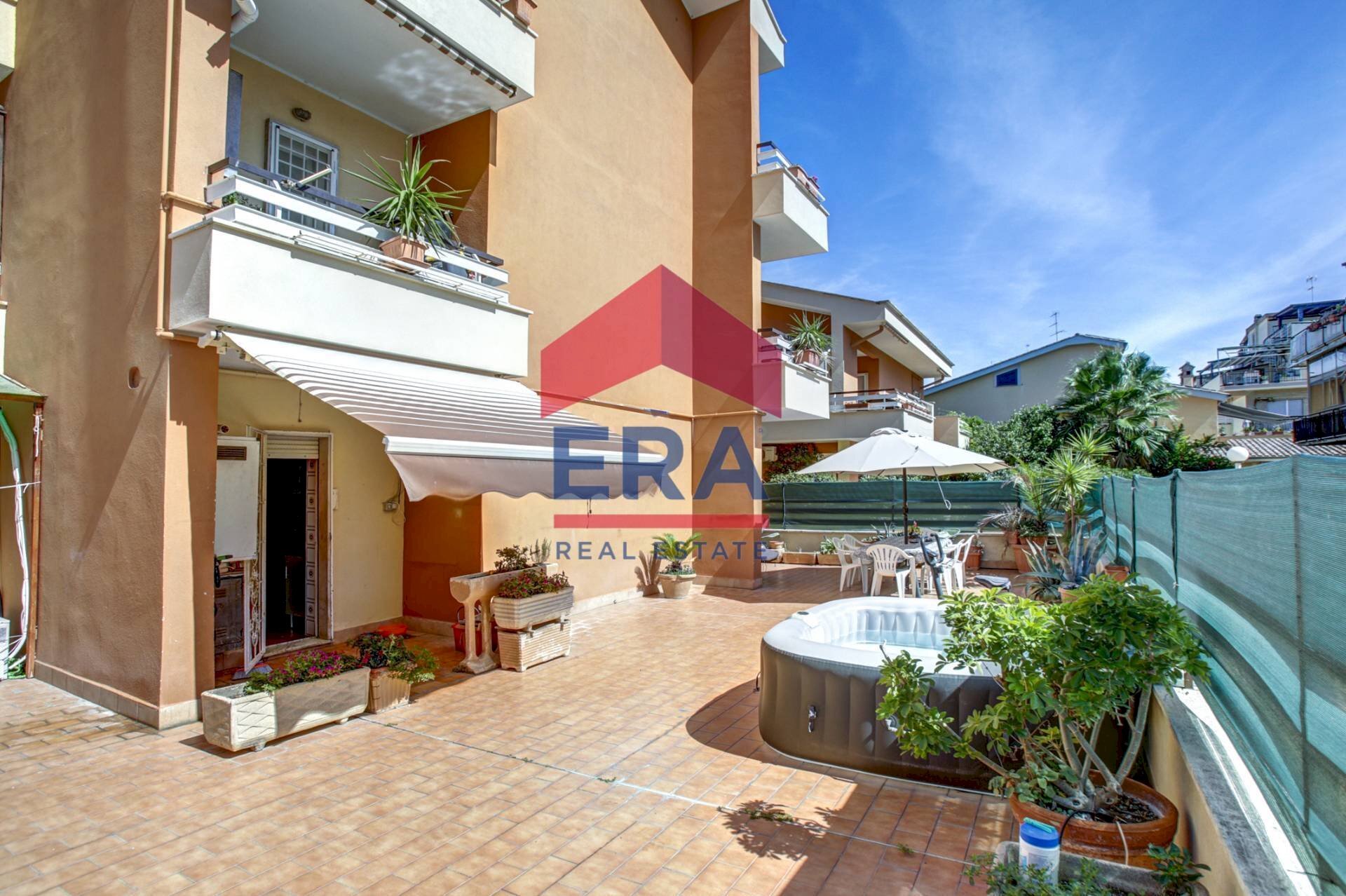 Terrazzo di pertinenza - Quadrilocale Via Napoli
 
10, Ladispoli - foto 1