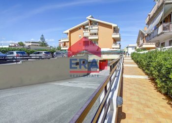 Vialetto di accesso - Quadrilocale Via Napoli
 
10, Ladispoli - foto 4