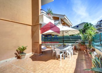 Terrazzo di pertinenza - Quadrilocale Via Napoli
 
10, Ladispoli - foto 15