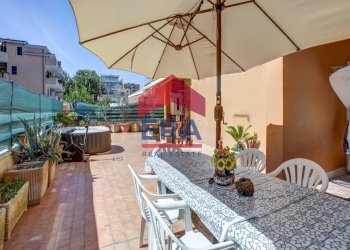 Terrazzo di pertinenza - Quadrilocale Via Napoli
 
10, Ladispoli - foto 17