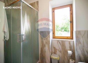 BAGNO CON DOCCIA - Villa VIA POGGIO SAN DONATO
 
10, Santa Fiora - foto 21