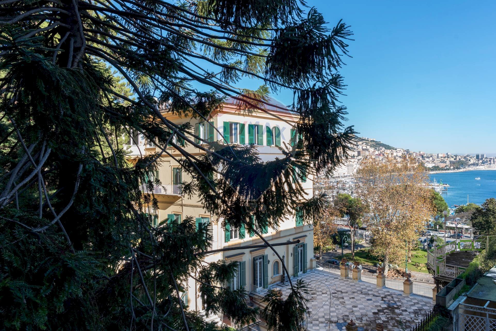 Edificio all\'aperto - Apartment Via Mergellina
 
23, Napoli - photo 1