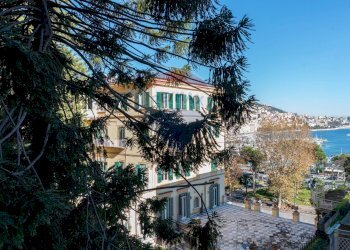 Edificio all\'aperto - Appartamento Via Mergellina
 
23, Napoli - foto 1