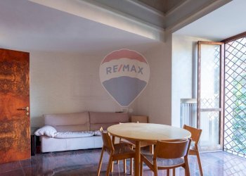 Sala da pranzo - Appartamento Via Mergellina
 
23, Napoli - foto 14