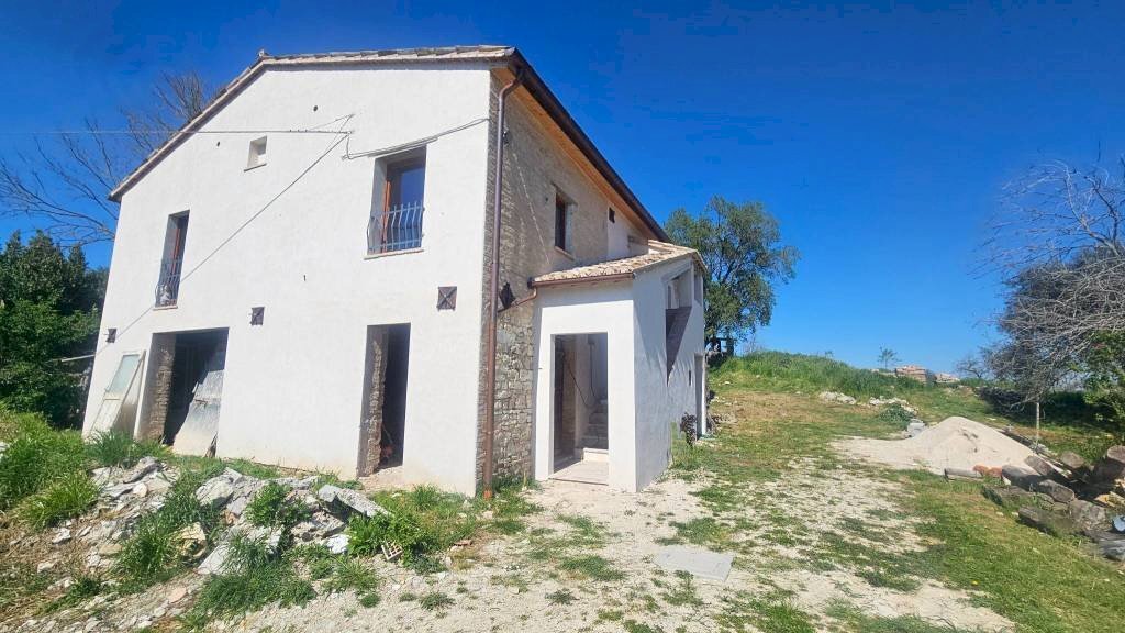 Facciata - Rustico Parrocchia San Gervasio, Fossombrone - foto 2