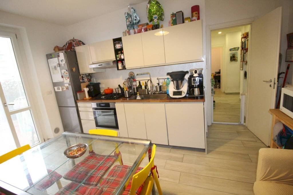 Cucina - Bilocale via Loano, Genova (zona Pegli) - foto 2