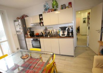 Cucina - Bilocale via Loano, Genova (zona Pegli) - foto 2