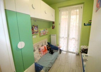 Camera da letto - Bilocale via Loano, Genova (zona Pegli) - foto 6