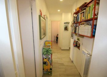 Corridoio - Bilocale via Loano, Genova (zona Pegli) - foto 9