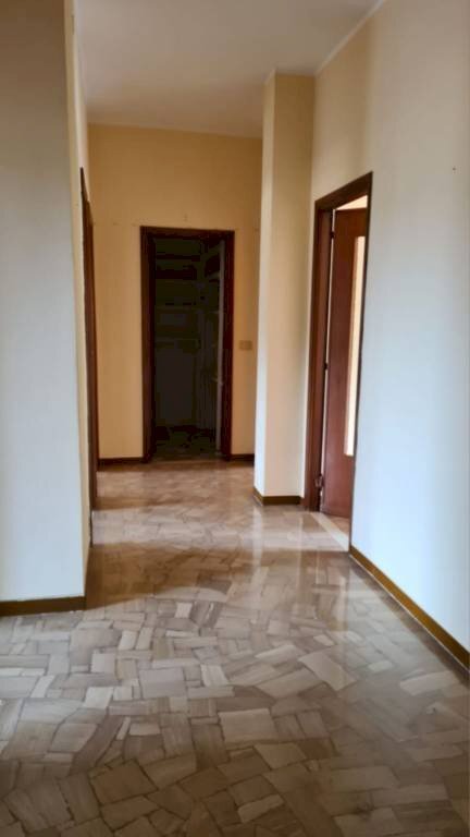 Corridoio - Trilocale Moncalvo - foto 3