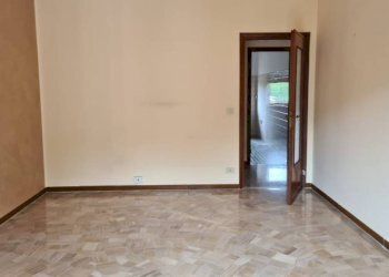 Camera da letto - Trilocale Moncalvo - foto 5