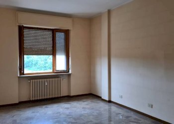 Camera da letto - Trilocale Moncalvo - foto 7