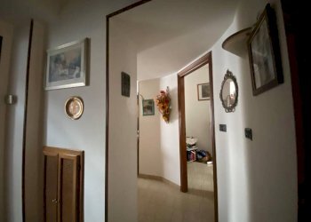 Disimpegno - Three-room apartment via Agliè, Torino - photo 2