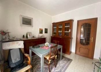 Salone - Three-room apartment via Agliè, Torino - photo 14