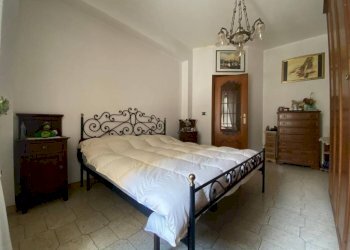 Camera da letto - Three-room apartment via Agliè, Torino - photo 15