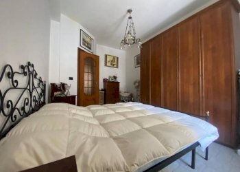 Camera da letto - Three-room apartment via Agliè, Torino - photo 16