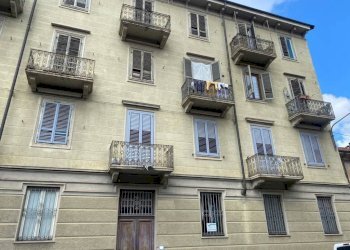Facciata - Three-room apartment via Agliè, Torino - photo 18