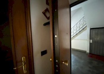 Interno palazzo - Three-room apartment via Agliè, Torino - photo 21