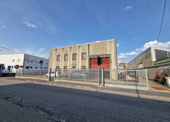 Facciata - Capannone via Cristina Belgioioso, 230, Rho - foto 2