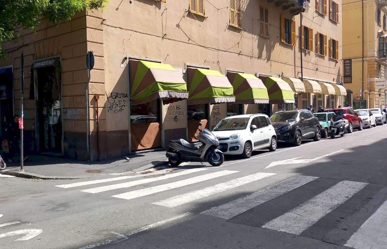 negozio locale commerciale in locazione genova sa  - Negozio piazza Giovanni Martinez, Genova (zona San Fruttuoso) - foto 1