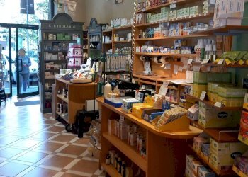 negozio locale commerciale in locazione genova sa - Negozio piazza Giovanni Martinez, Genova (zona San Fruttuoso) - foto 2