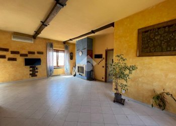 Casa semi indipendente Via Gamberi, San Francesco al Campo - foto 2