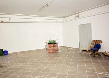 Shop Via Trieste, Marsala - photo 12