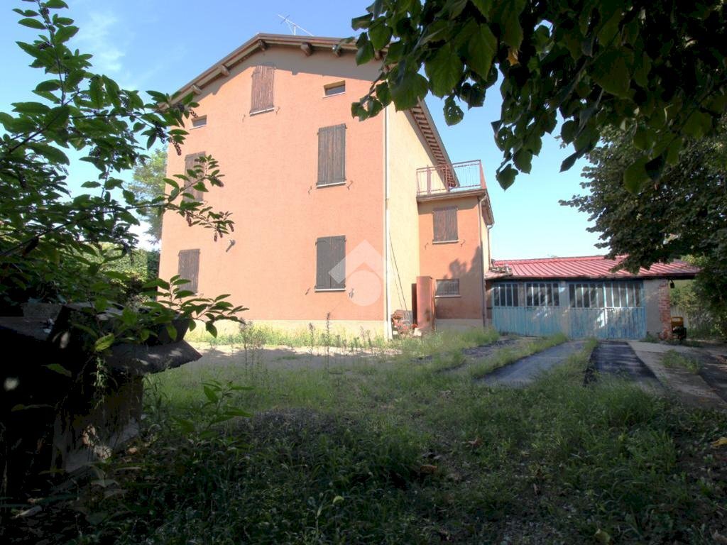Villa Via Casiglie Str. Bassa, Sassuolo - photo 1
