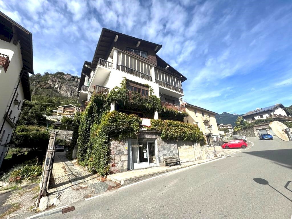 Appartamento via Tour De Grange, 15, Chatillon - foto 1