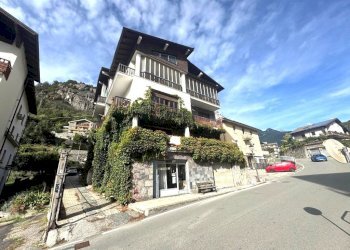 Appartamento via Tour De Grange, 15, Chatillon - foto 1