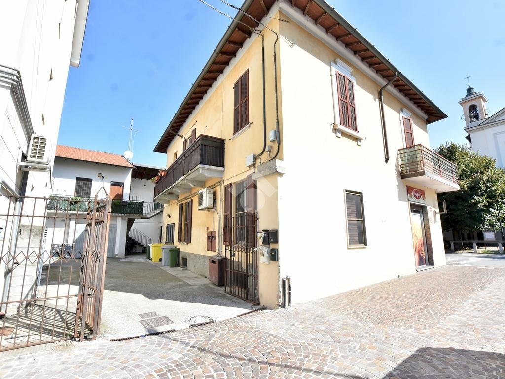 Three-room apartment Via Asilo, Vignate - photo 1